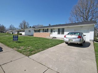 3231 N Christine Dr, Decatur, IL 62526