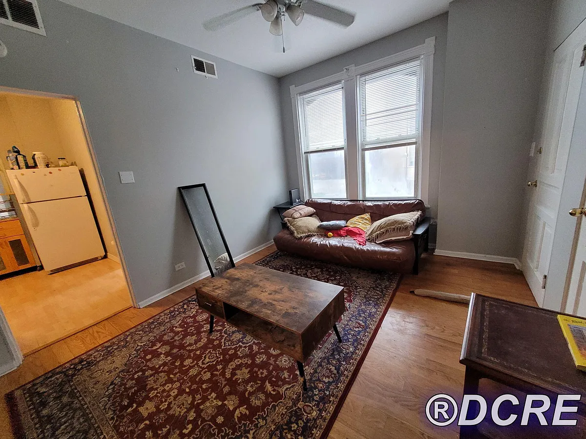 Building Photo - 1333 W Flournoy St #2W