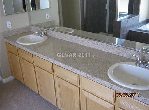 5th image of 4553 Sheri Lyn Ct