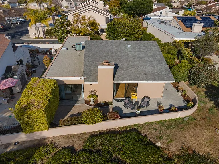 24232 Tahoe Ct — Photo 38