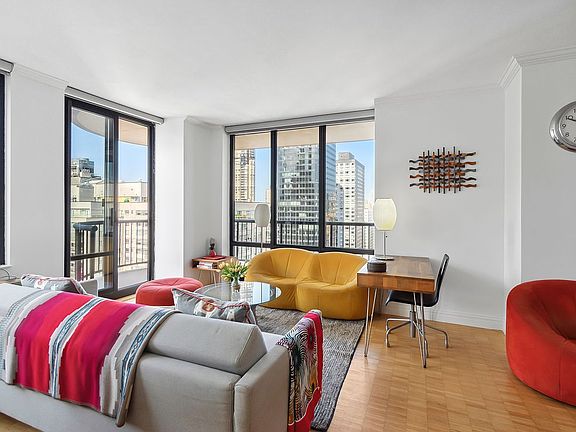 2nd image of 304 E 65th St APT 22A