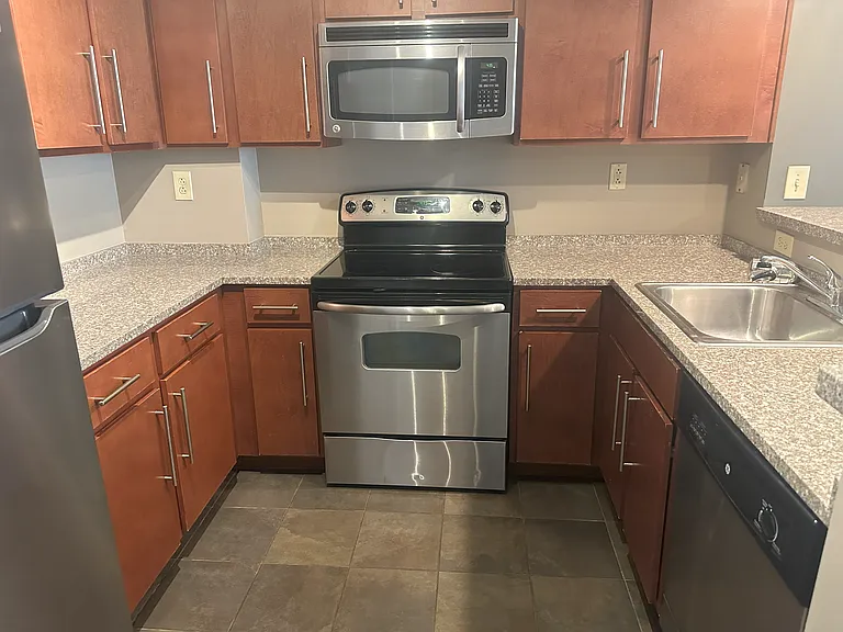 1735 Lake Ave #205 — Photo 21