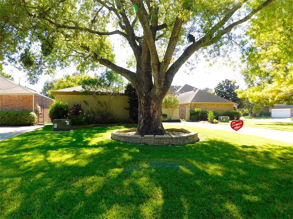 1st image of 59 Bendwood Dr