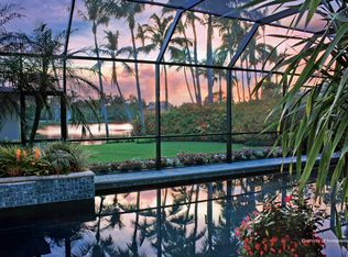 561 Palm Cir E, Naples, FL 34102