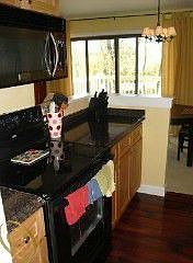 4th image of 21 Dickinson St Unit A