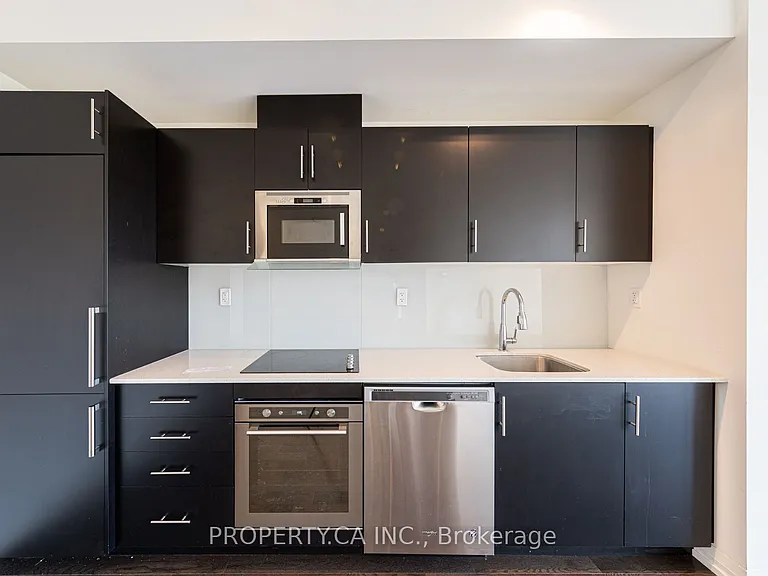 460 Adelaide St E #706 — Photo 8