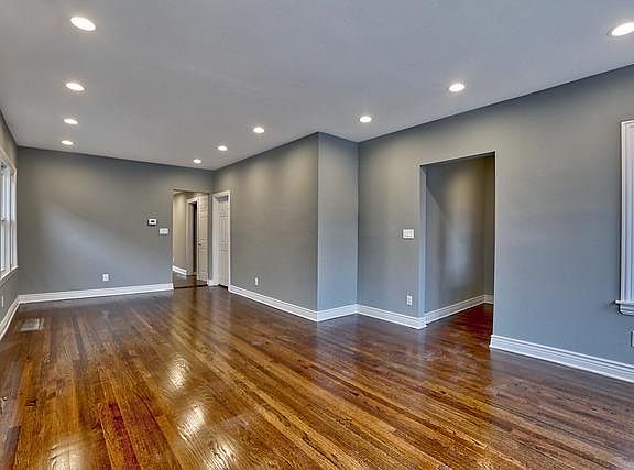 5th image of 4827 W Saint Paul Ave