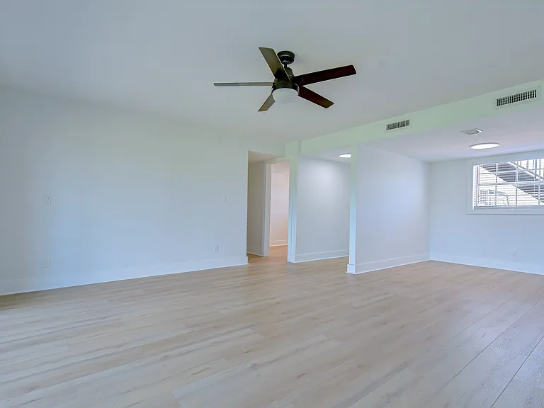 200 Country Club Dr #1505 — Photo 9