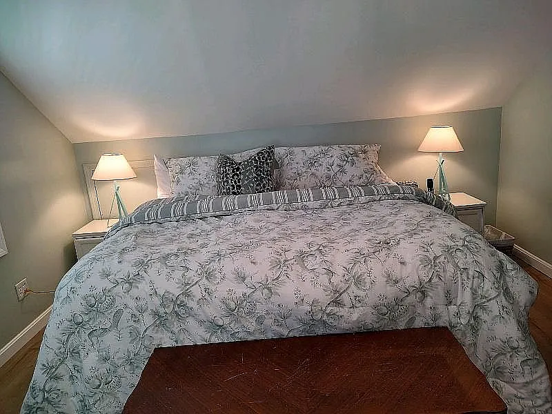 2 bed, 1.5 bath, 1452 sqft, $2,500 — Photo 4