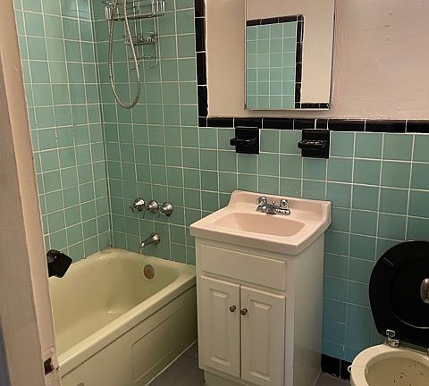 2nd image of 429 W 45th St #4