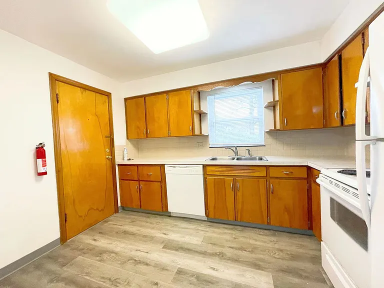 206 Kenridge Rd #1 — Photo 14