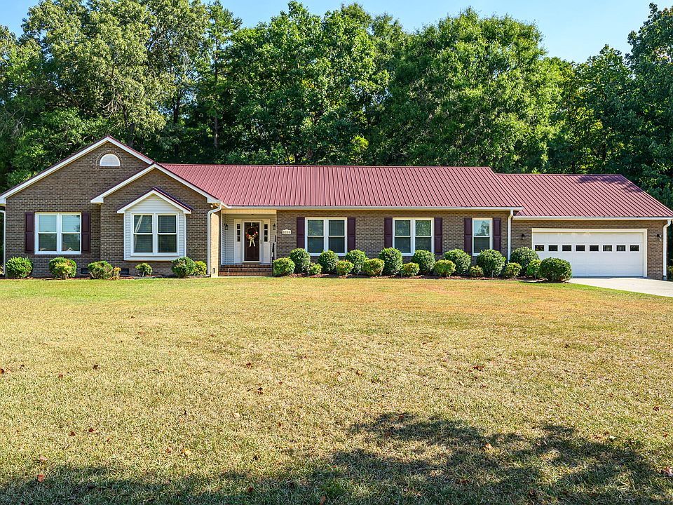 1st image of 116 Badger Cir