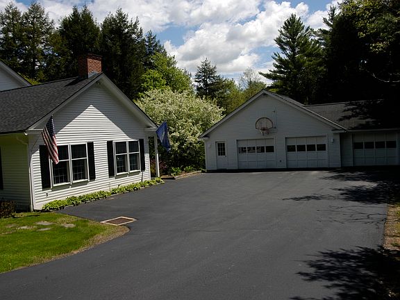 3rd image of 9 Woodcock Ln