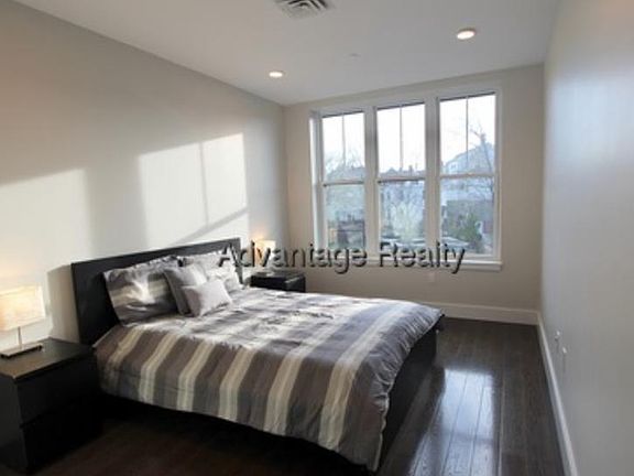 4th image of 434 McGrath Hwy #413D