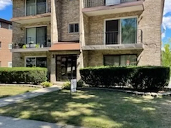 14533 Lamon Ave APT 3S, Midlothian, IL 60445