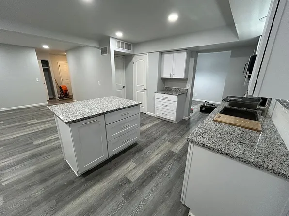 1125 Matador Dr, Saint Louis, MO 63141