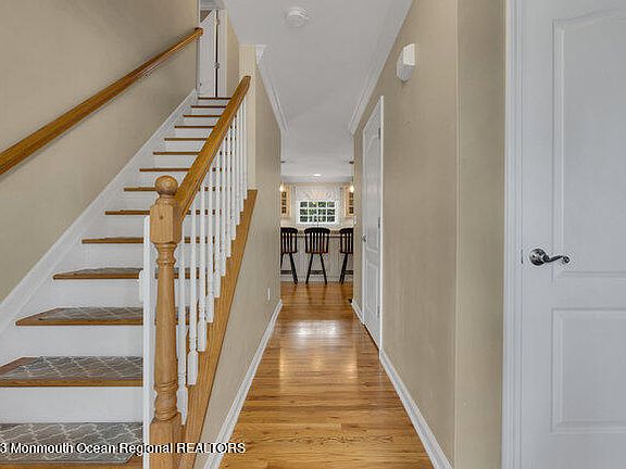 5th image of 2414 Dorset Drive