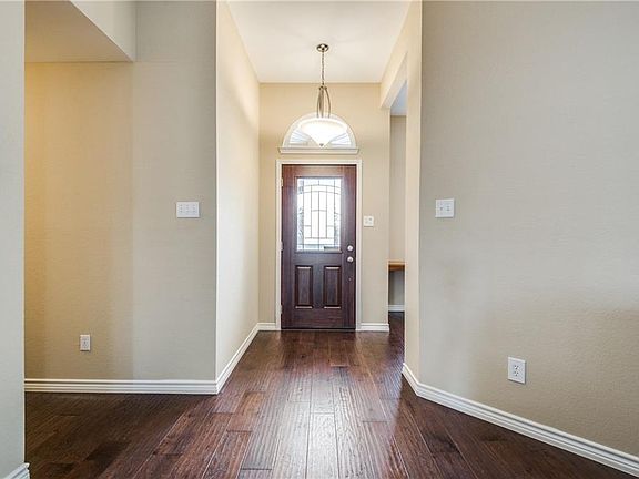 4th image of 7032 Fox Dr