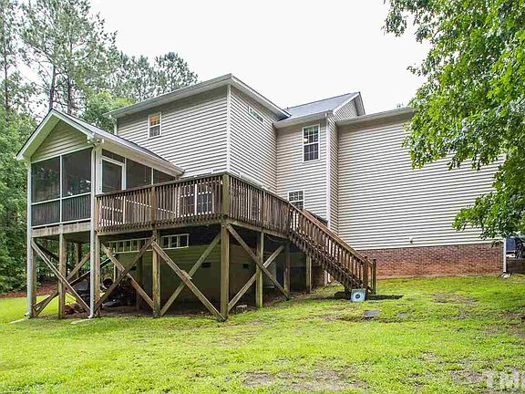5th image of 359 Norwood Dr
