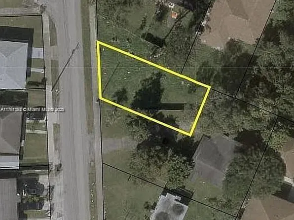 17709 SW 102nd Ave, Miami, FL 33157