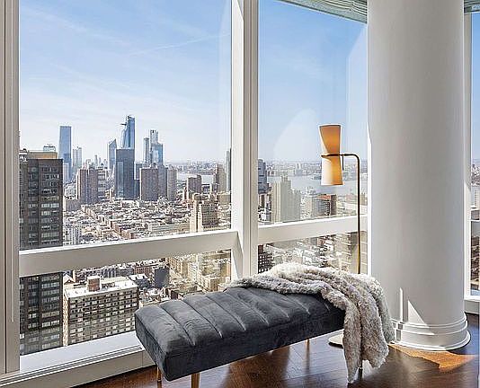 4th image of 80 Columbus Cir Unit 61E