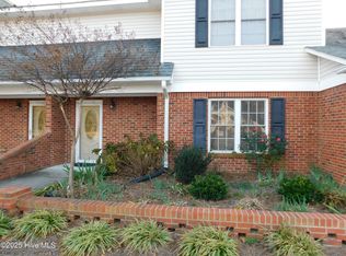 14981 Kenwyn Dr APT C, Laurinburg, NC 28352