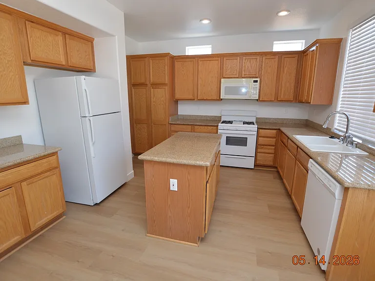 2209 Silvered Bark Dr — Photo 6