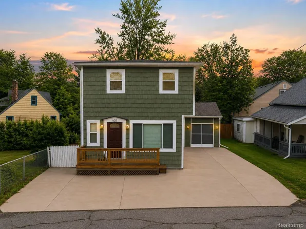 408 Conley St, Algonac, MI 48001