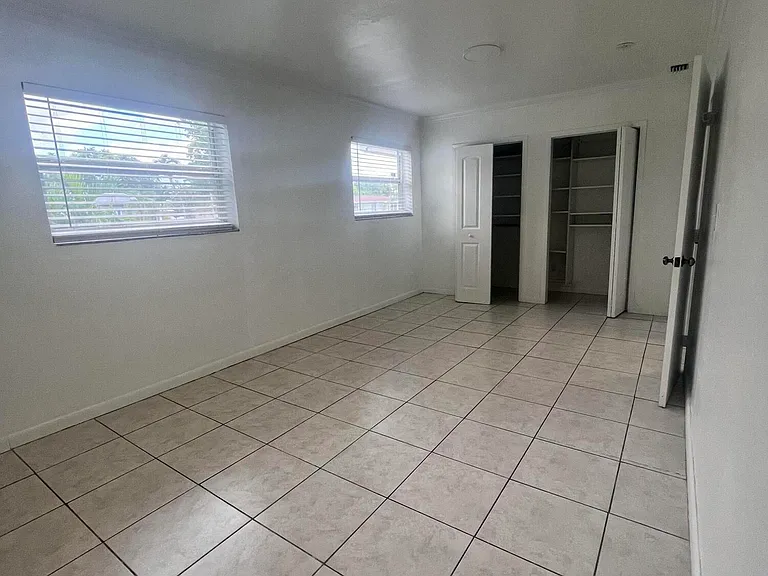 3300 SW 32nd Ct — Photo 13