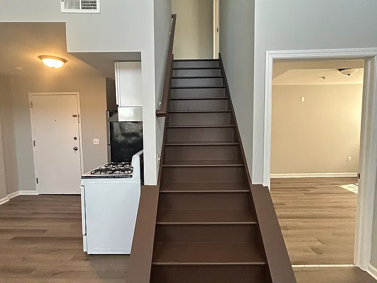 194 21st Ave #207 — Photo 12