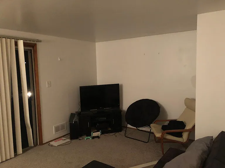 515 Decatur Ave #1 — Photo 11