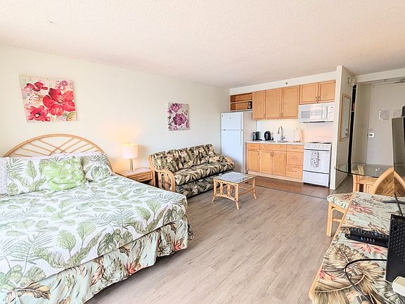 5th image of 364 Seaside Ave APT 608