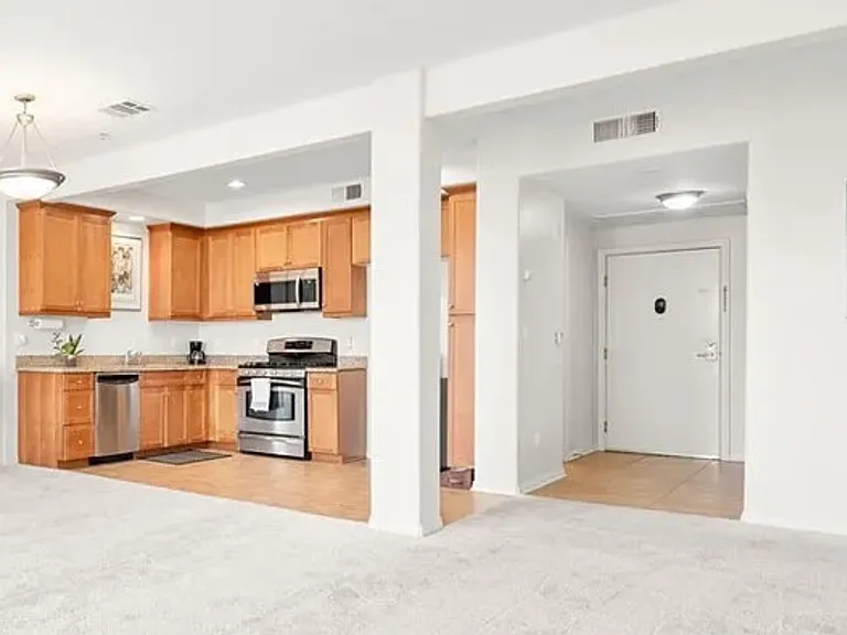 360 W Avenue 26 — Photo 14