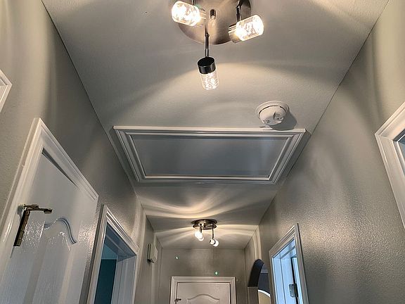 3rd image of 4633 Osborne Ave