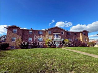 1469 W Valentine Cir NW #1-11, Canton, OH 44708