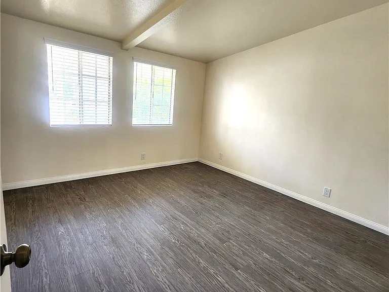20340 Sherman Way — Photo 25