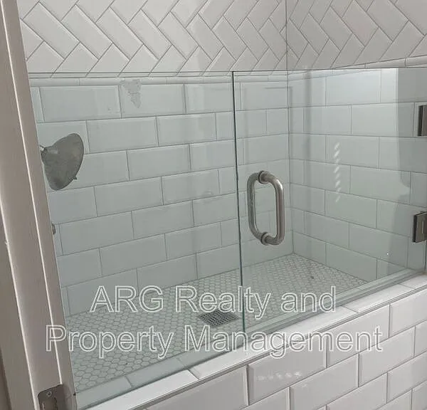 2215 Lang Dr SW — Photo 9