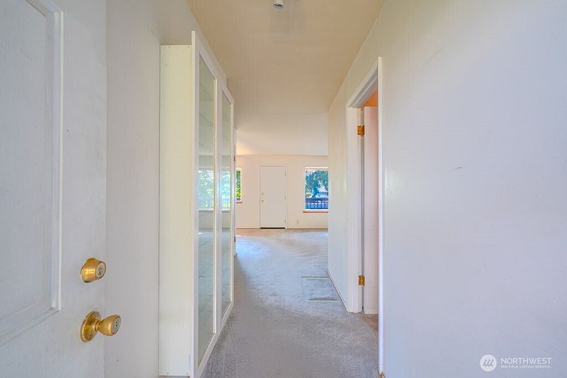 4th image of 23427 28th Avenue S