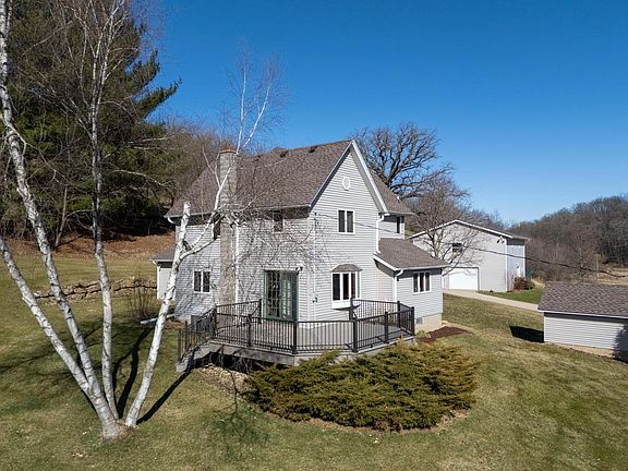 4th image of 3265 Bergum Road