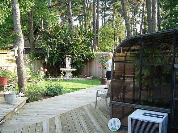 backyrd deck & Solarium