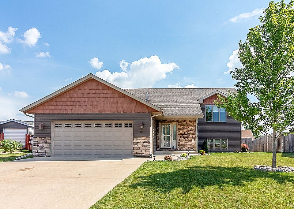 1st image of 201 Copperfield Dr