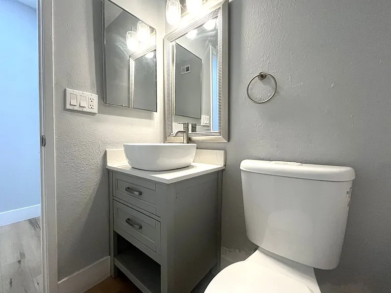 RV T 1708 — Photo 27