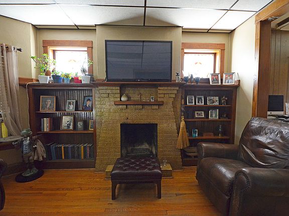 4th image of 5059 W Sunnyside Ave