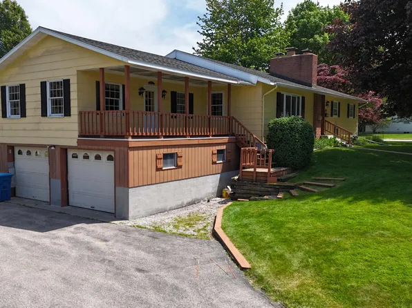 597 Birch St, Manistee, MI 49660