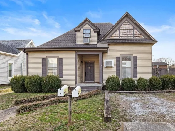 821 Prospect St, Florence, AL 35630