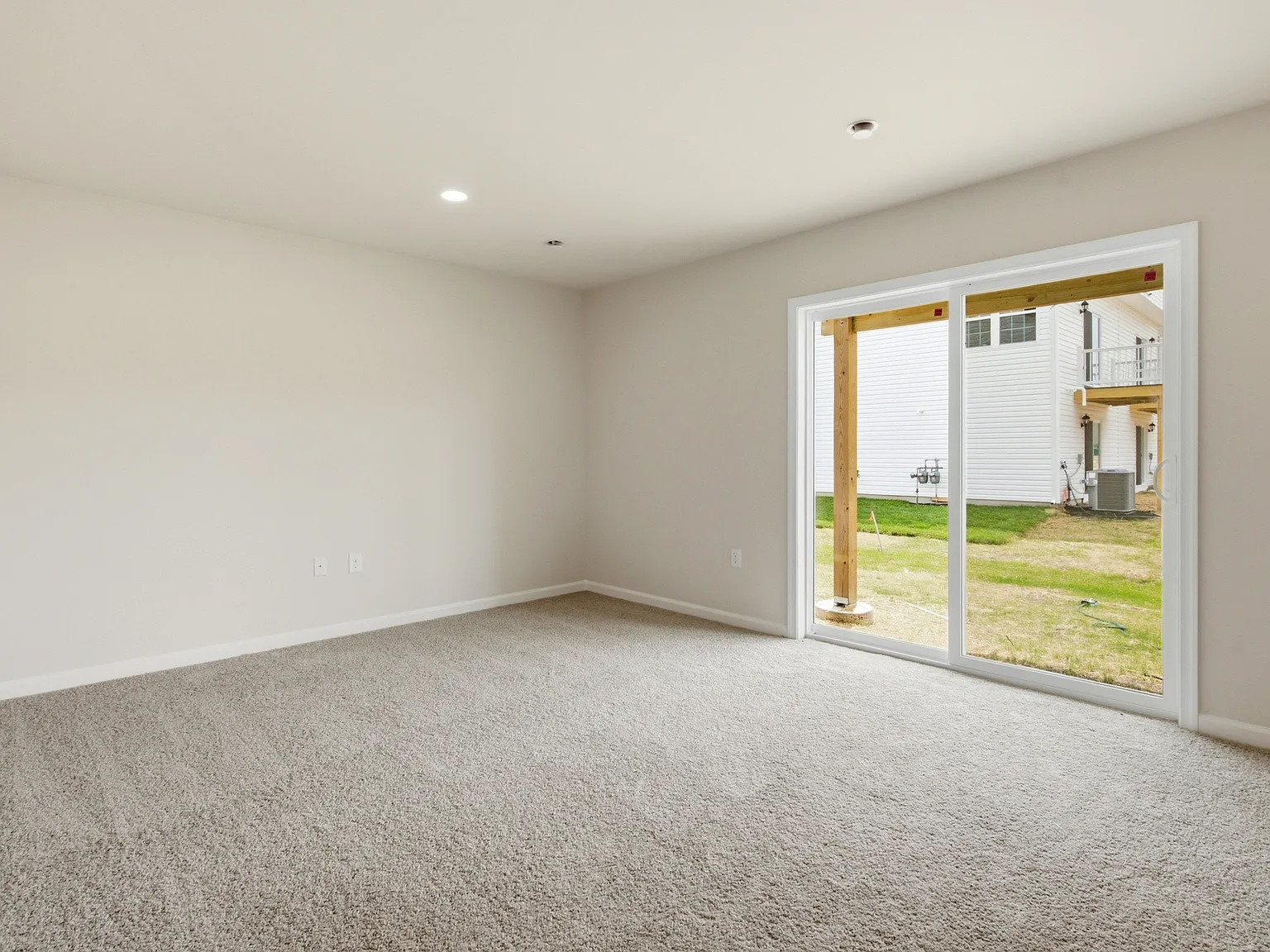 3 bed, 2.5 bath, 1962 sqft, $3,000 — Photo 4
