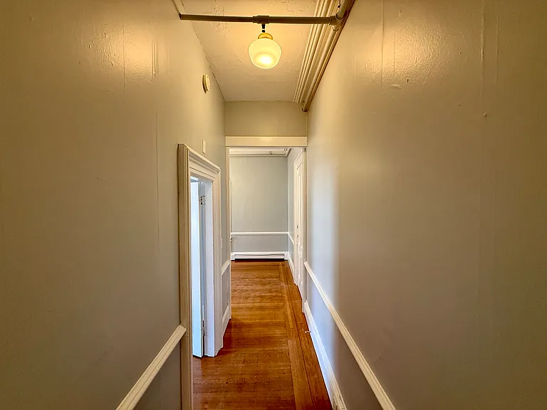 112 Keene St #1 — Photo 9