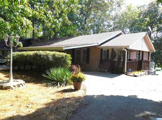 2432 Lakeshore Dr, Oneonta, AL 35121