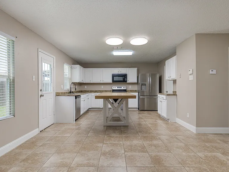 2228 Bradford Pear Dr — Photo 32