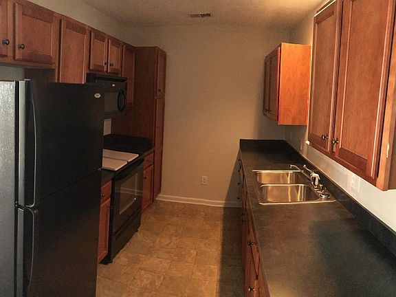 3rd image of 124 Sonoma Dr